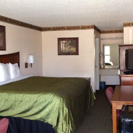 Clairmont Inn & Suites - Warren חדר תמונה